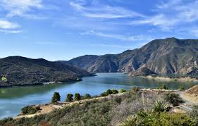 Pyramid Lake