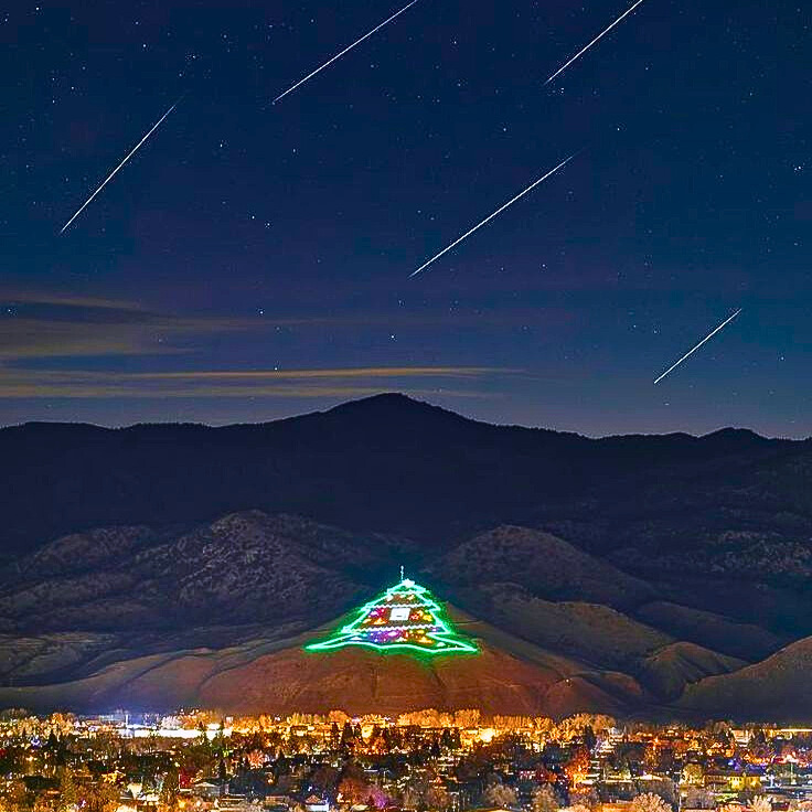 Geminids Meteor Shower Christmas Mountain