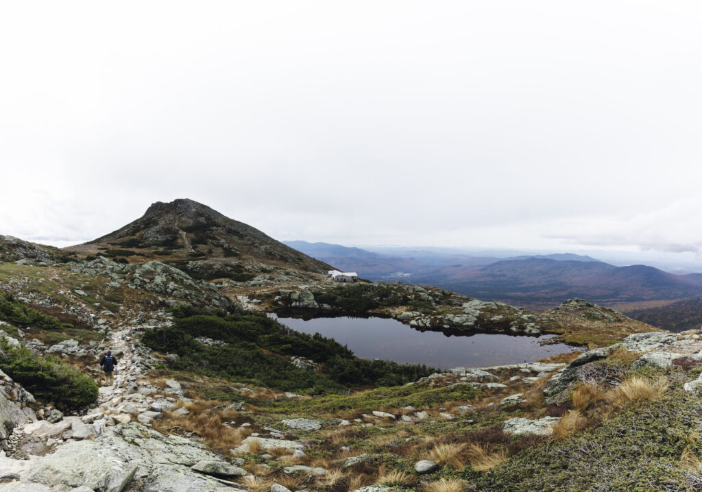 Lakes of the Clouds trail